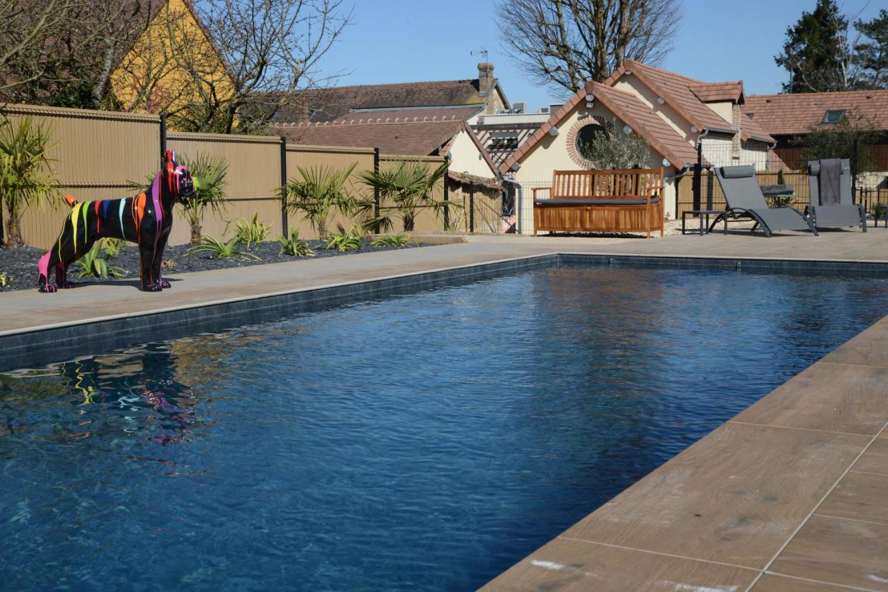 L'Hostellerie D'Acquigny Exterior photo