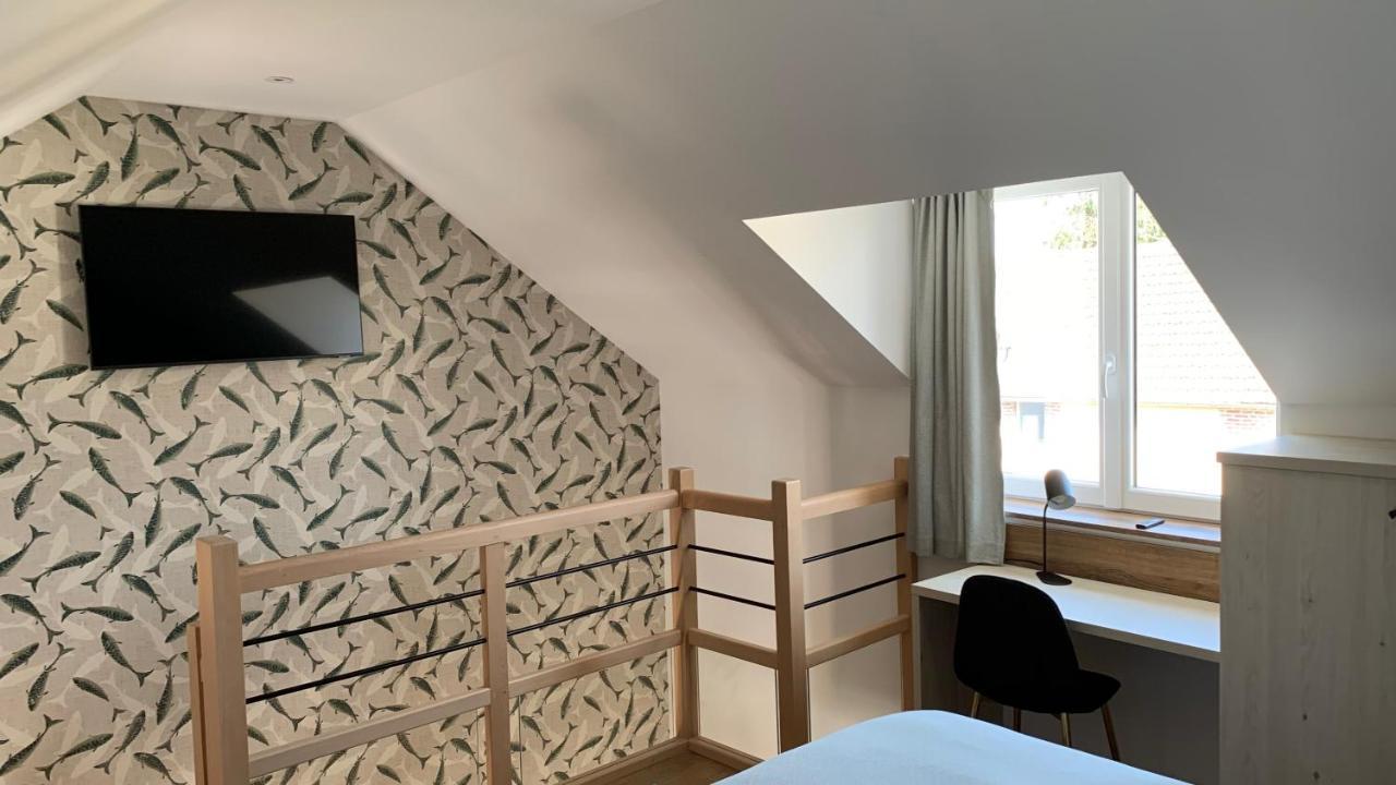 L'Hostellerie D'Acquigny Exterior photo